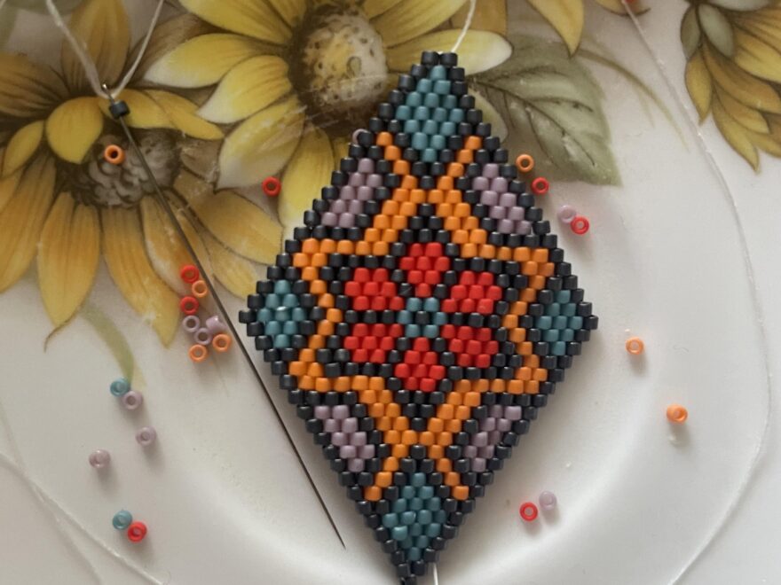 What Is The Difference Between Peyote Stitch And Brick Stitch R Beading